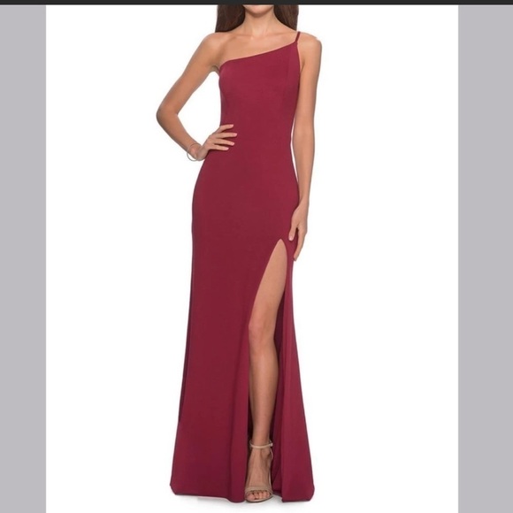 LA FEMME 28176 Red One Shoulder Prom Ball Gown Dress - Picture 1 of 9